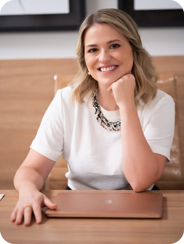 Dra. Aline Marcilio Alves Dra. Aline Marcilio Alves
